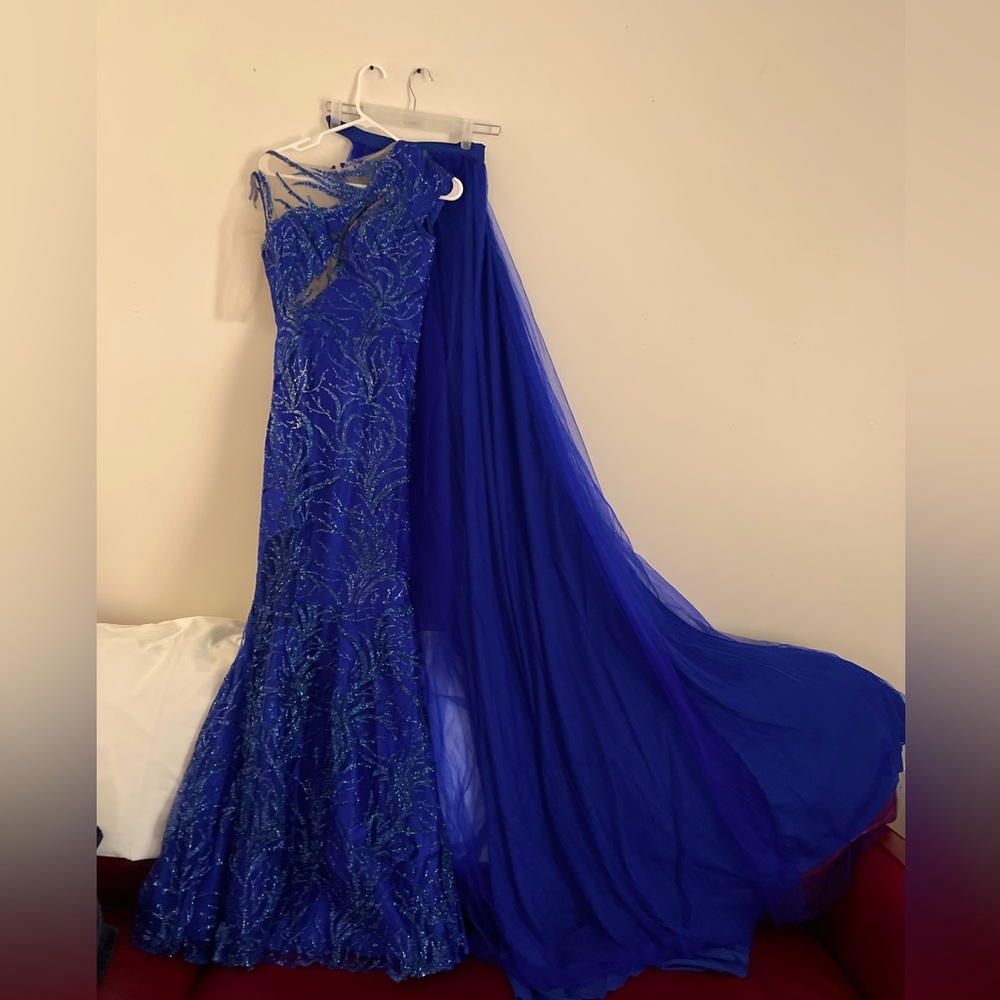 Custom made sequin dress with detachable skirt Train. Worn only once .